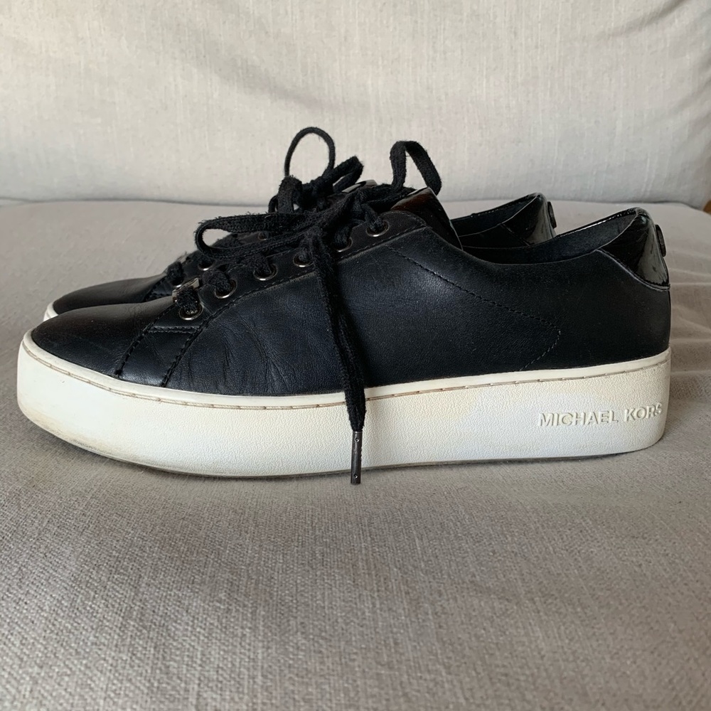Micheal Kors Black Leather platform shoes